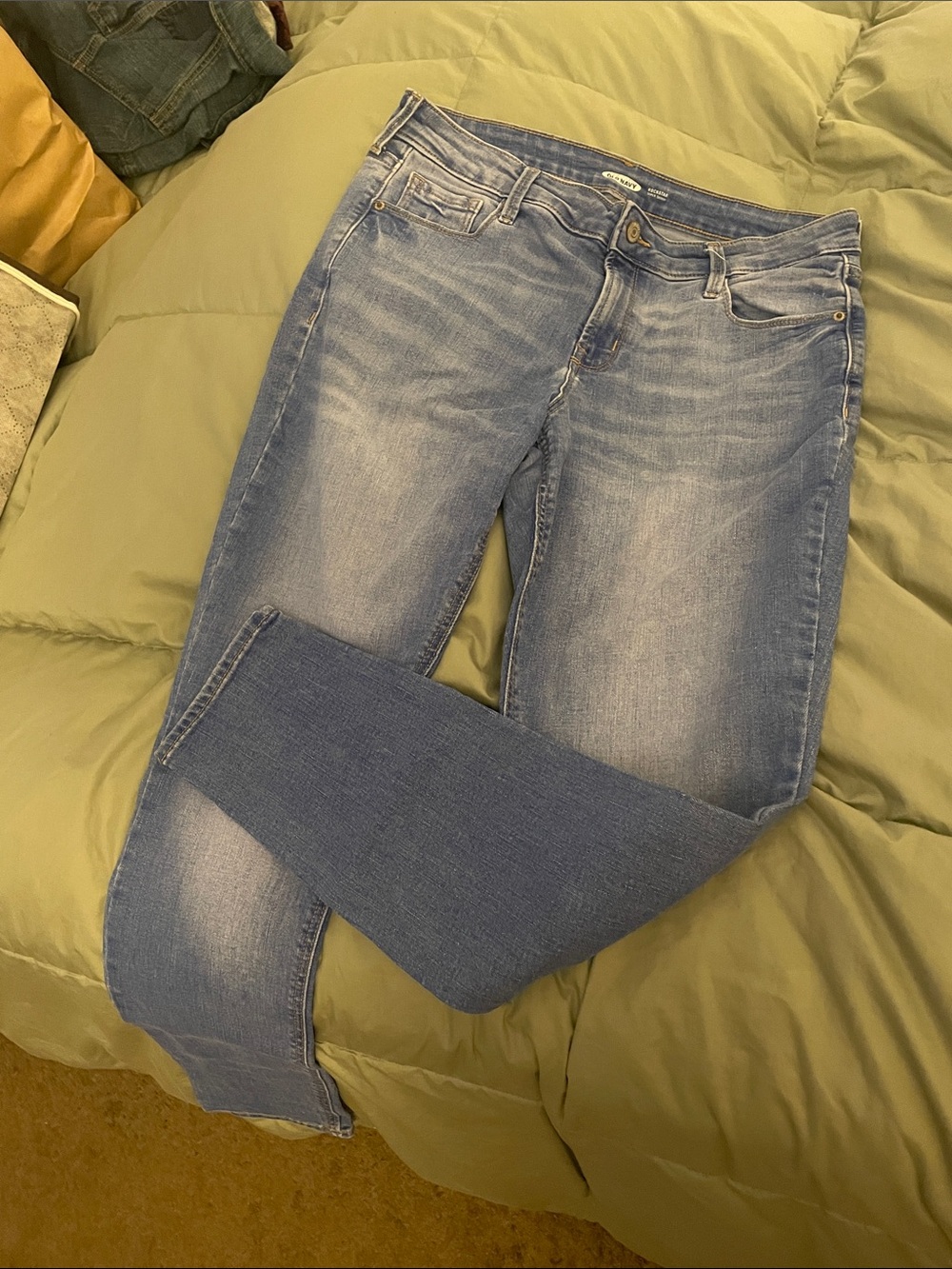 Classic Women's Light Blue Stretch Jeans